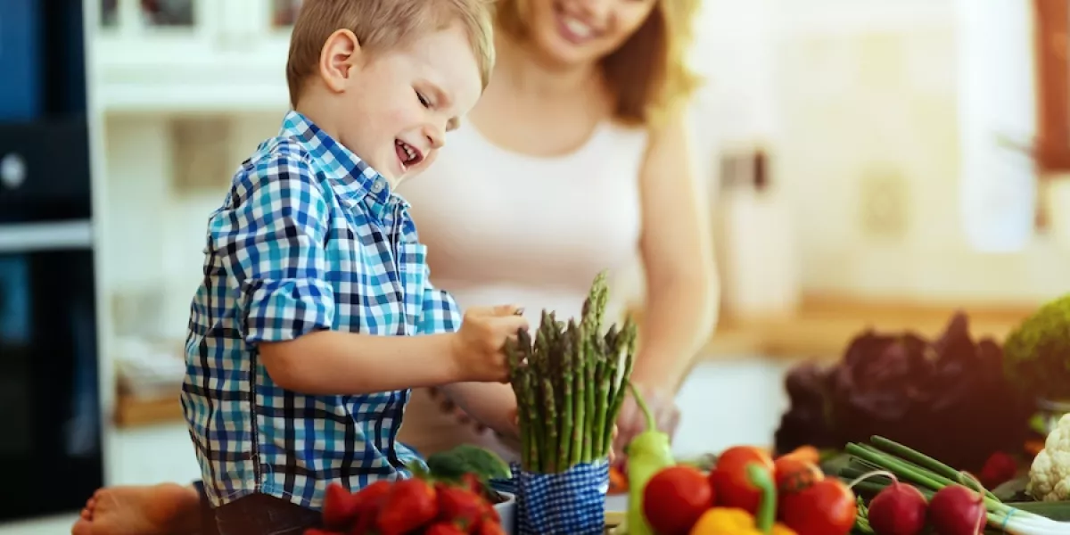 Encouraging healthy eating habits in children