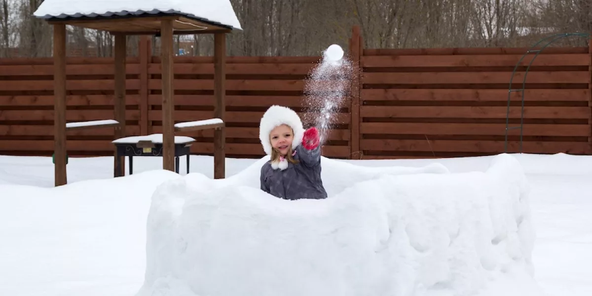 Winter outdoor activities for children