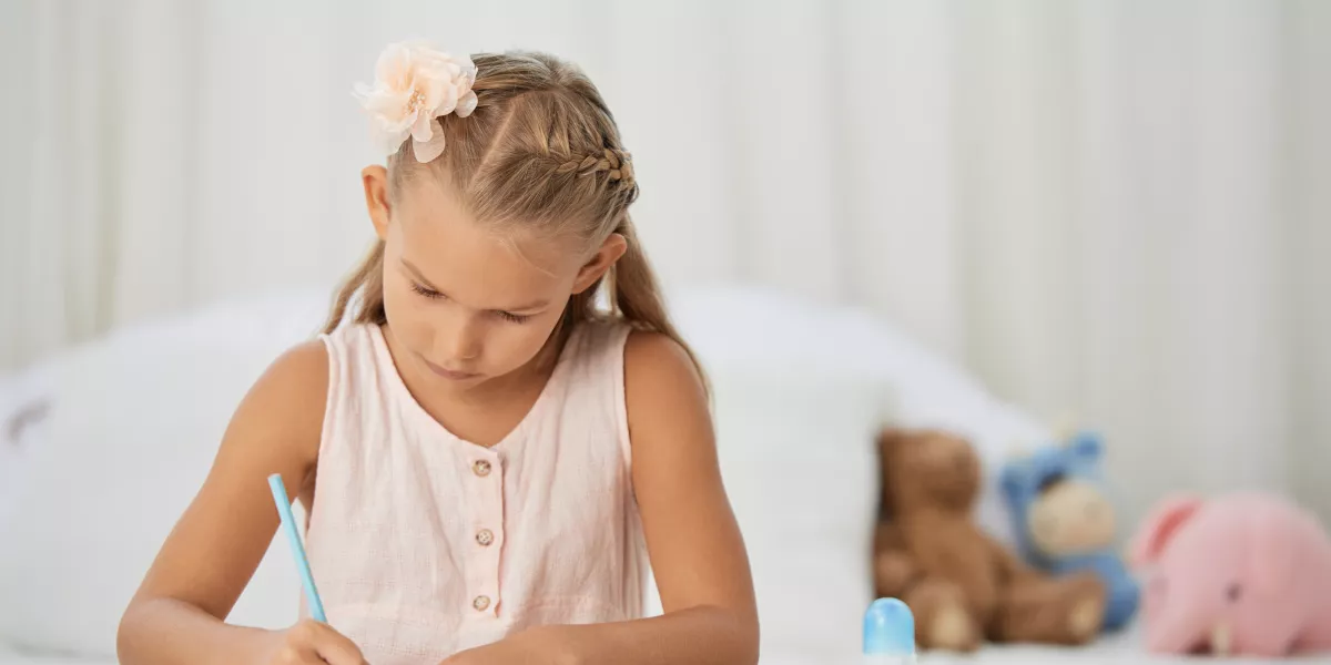 Drawing girl