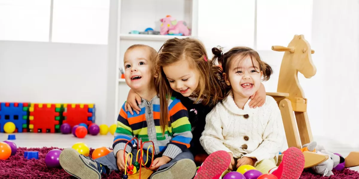 Kids playing room 52137 16046