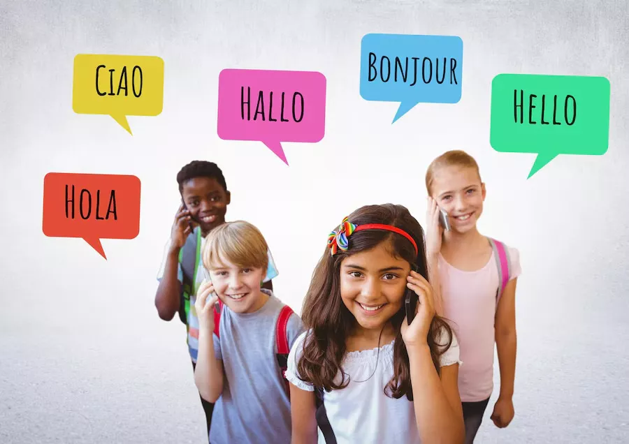 Hello different languages chat bubbles learning with kids 1134 17172