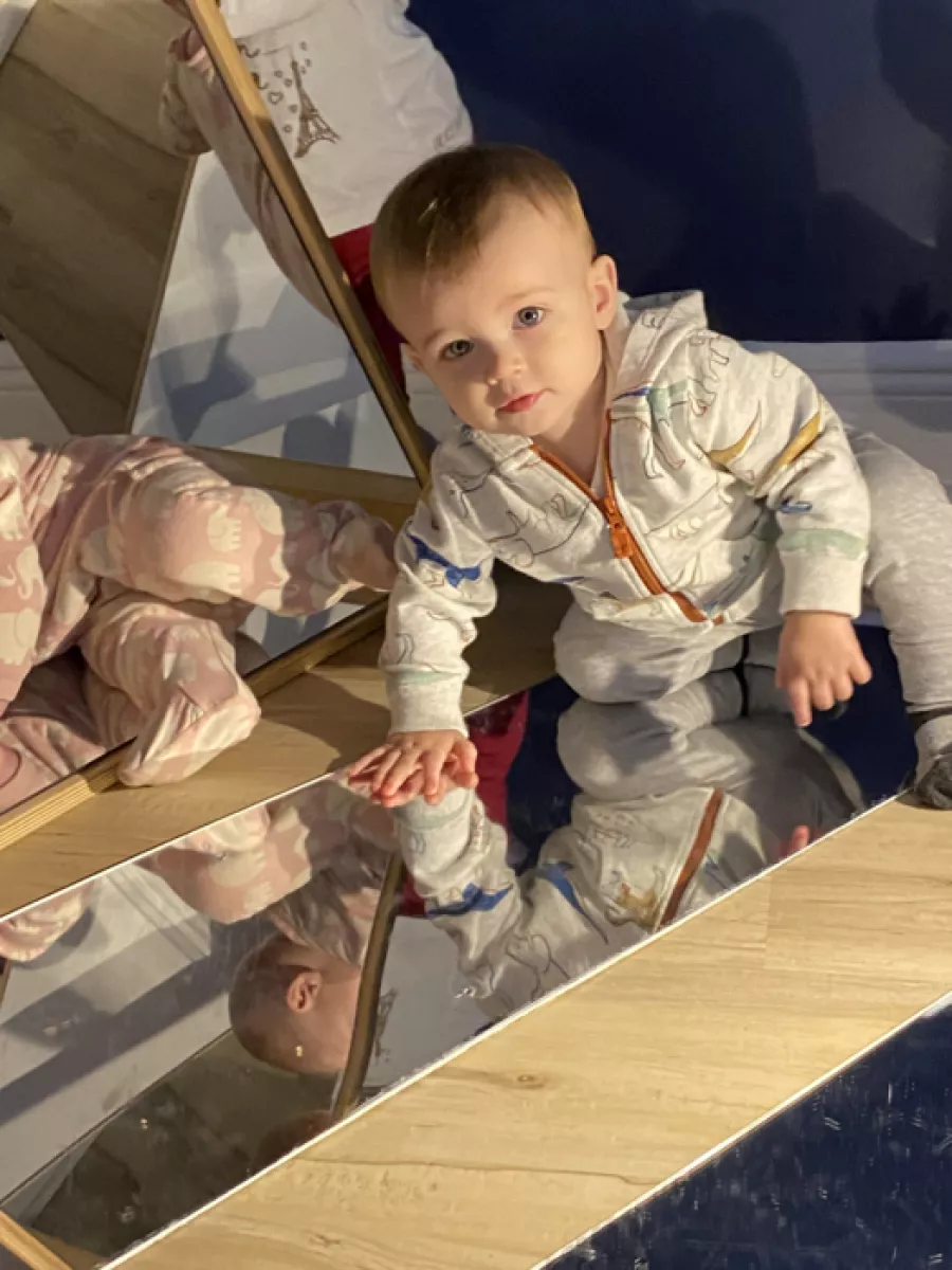 Baby nido with reflections