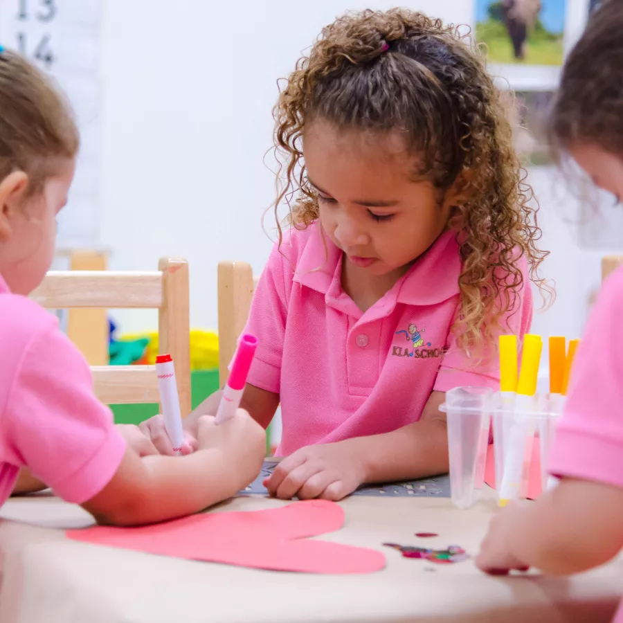 Preschool children working on group project