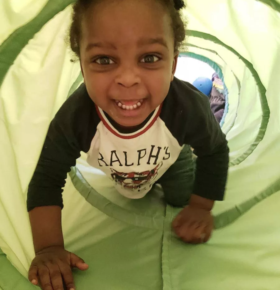 Child in tunnel