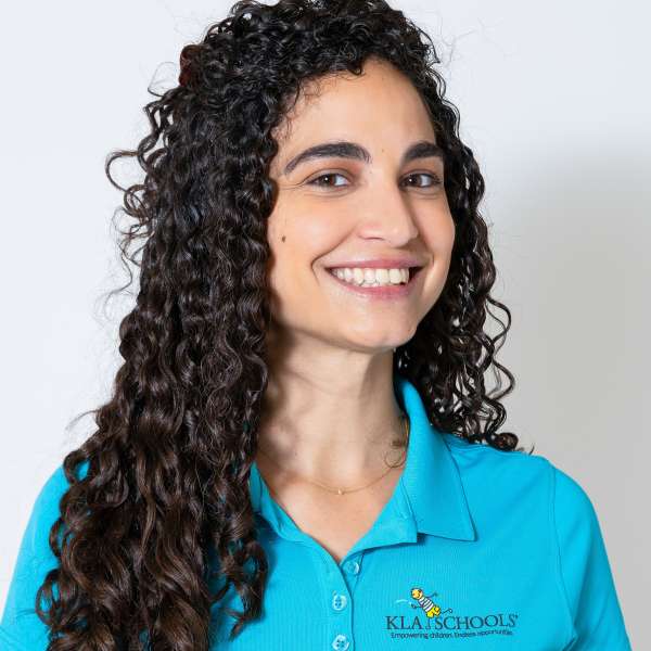 STAFF 3 Janet Iznaga KLA DORAL GRAD D2 004