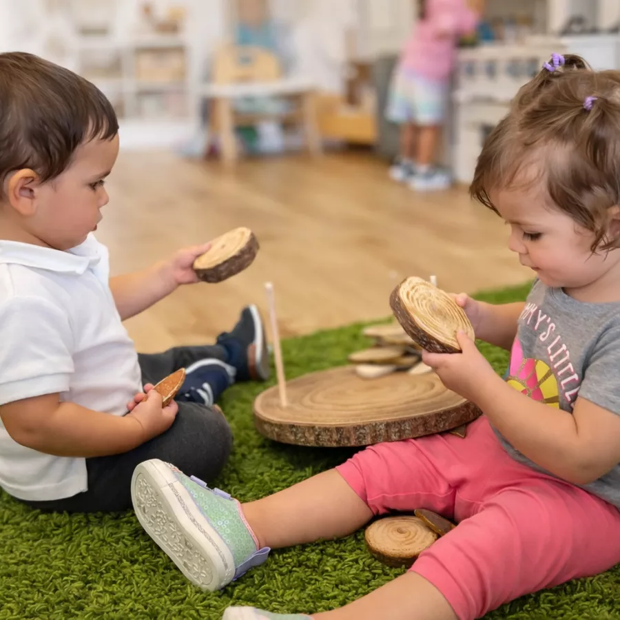 Toddlers curious about natural elements