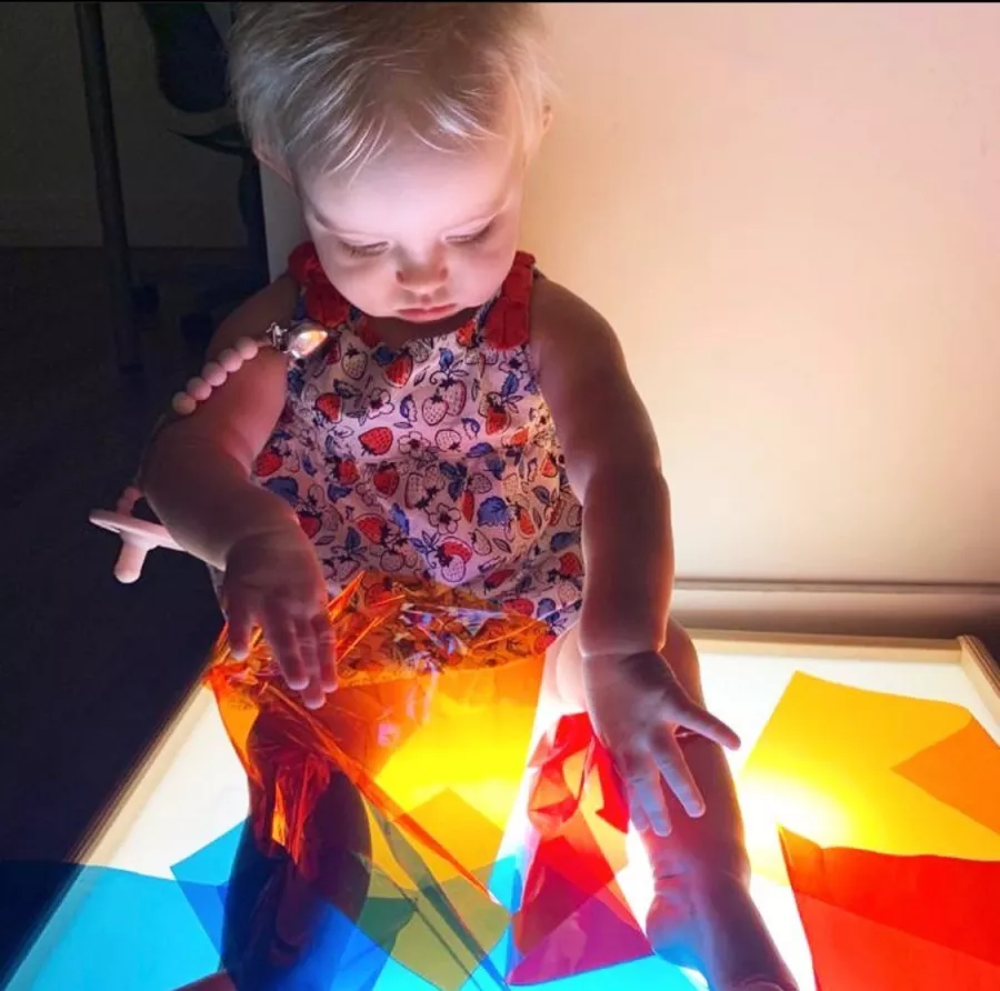 Infant light table