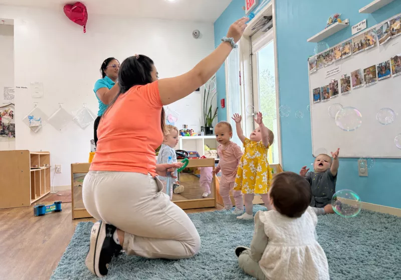 Bubbles activity in nido